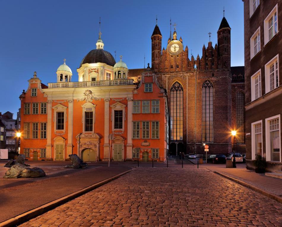 Be In Gdansk Apartments - In The Heart Of The Old Town - Sw. Ducha 53/55 Buitenkant foto